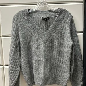 Banana republic size Medium petite sweater